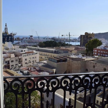 Vivienda Bendicho- Catedral Apartment Almeria Bagian luar foto