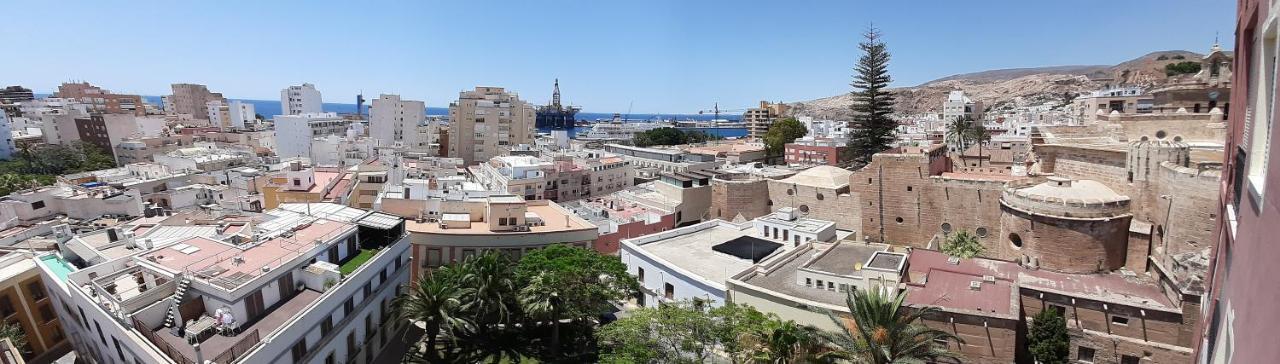 Vivienda Bendicho- Catedral Apartment Almeria Bagian luar foto