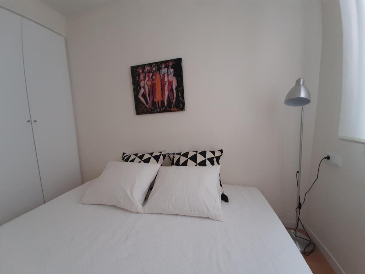 Vivienda Bendicho- Catedral Apartment Almeria Bagian luar foto