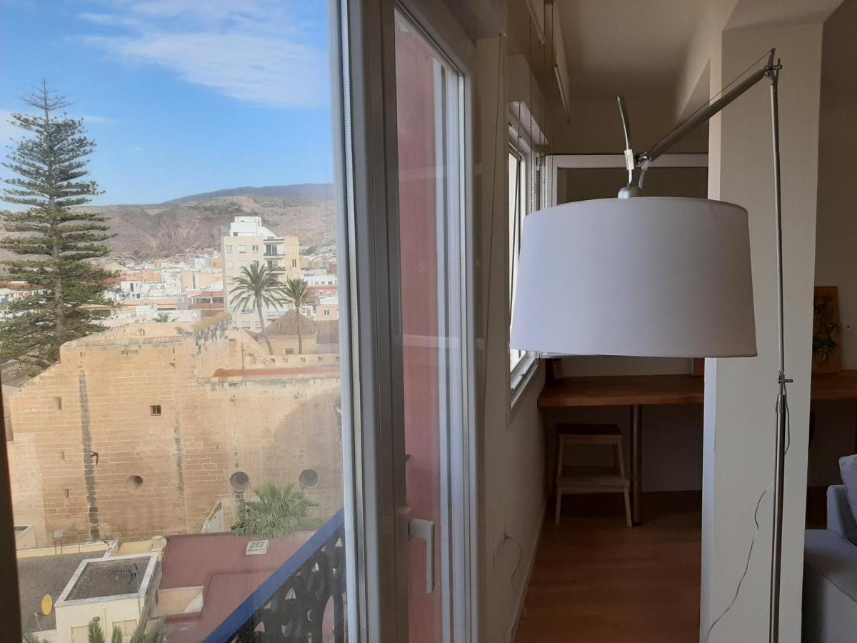 Vivienda Bendicho- Catedral Apartment Almeria Bagian luar foto